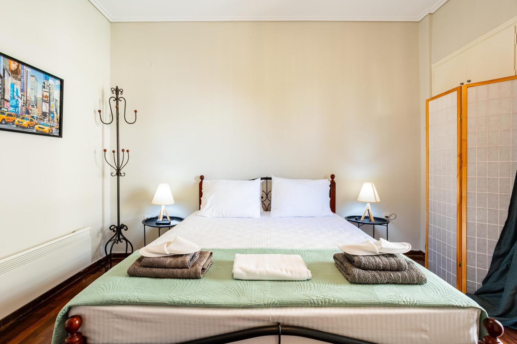 Vicky'S Cozy Nest, Your Home By The Sea Kalamata Extérieur photo