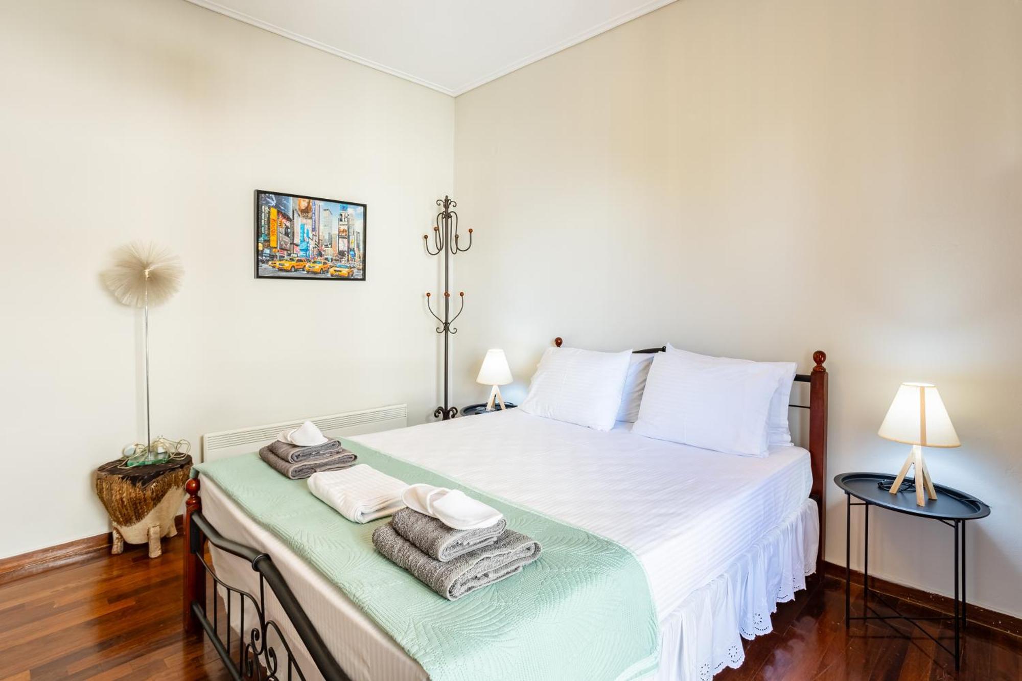 Vicky'S Cozy Nest, Your Home By The Sea Kalamata Extérieur photo
