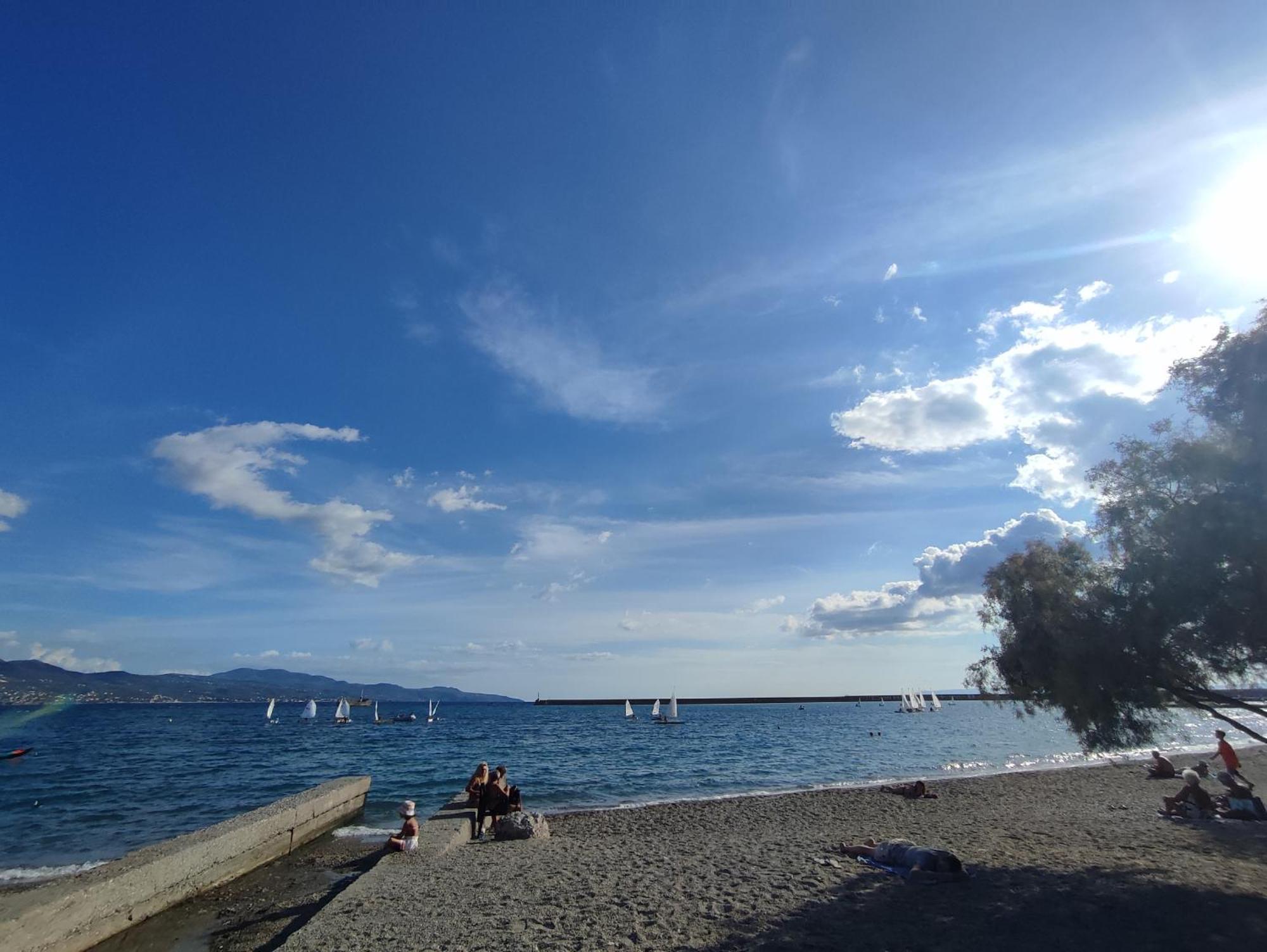 Vicky'S Cozy Nest, Your Home By The Sea Kalamata Extérieur photo